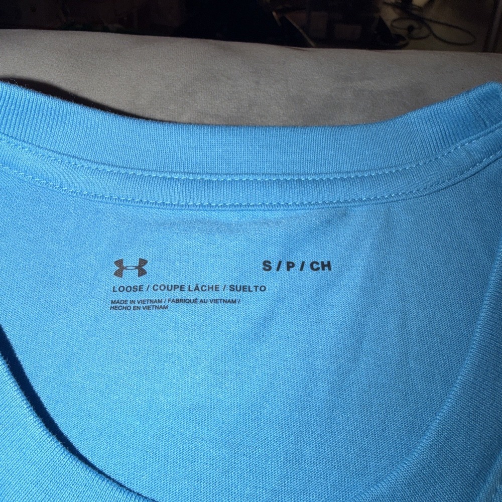 UA Men's Loose For Muscle Shirt Blue Sz Small NWOT - Picture 2 of 3